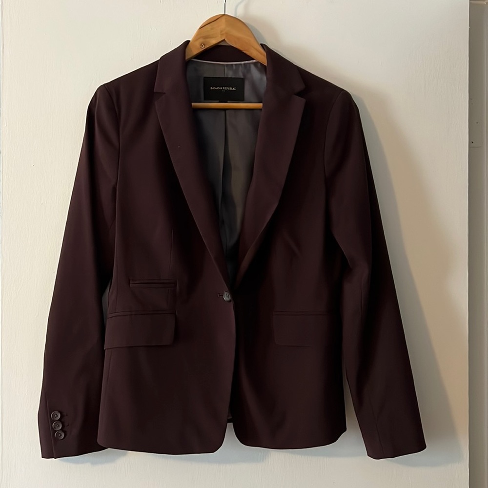 Banana Republic eggplant blazer, size 8